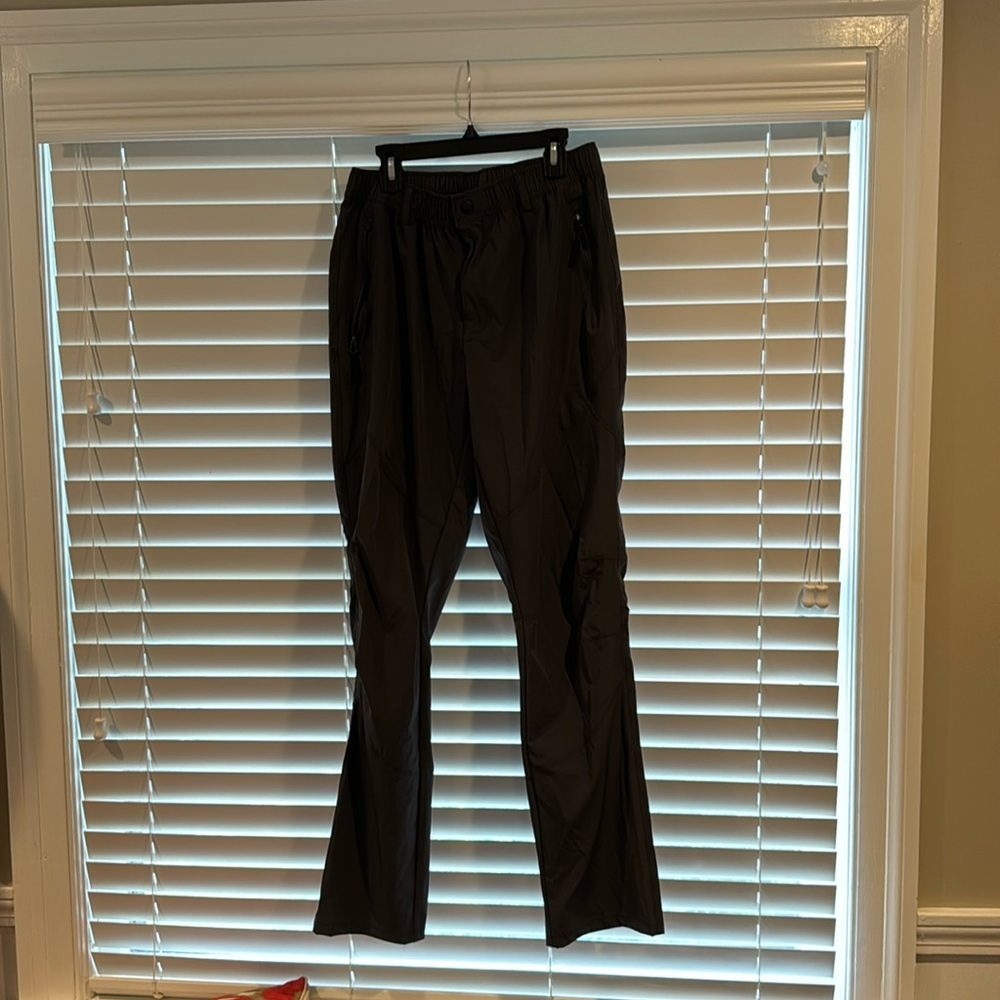 Grey medium hiking pants, lightweight